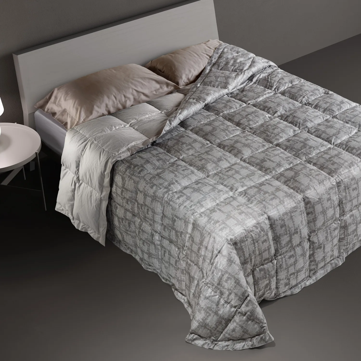 Letto con trapunta 13048a
