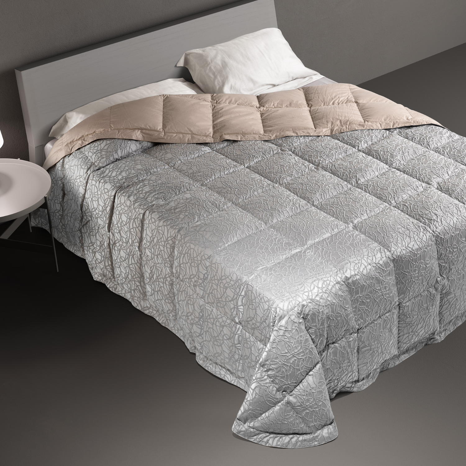 Letto con trapunta 13020a
