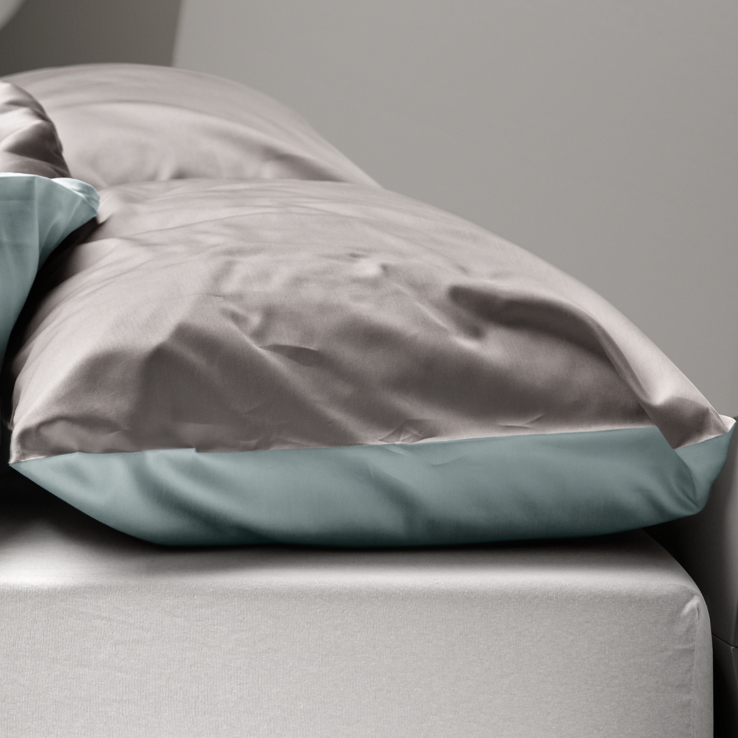 Zweifarbige Satin-Kissenbezug - Oasi Kiss