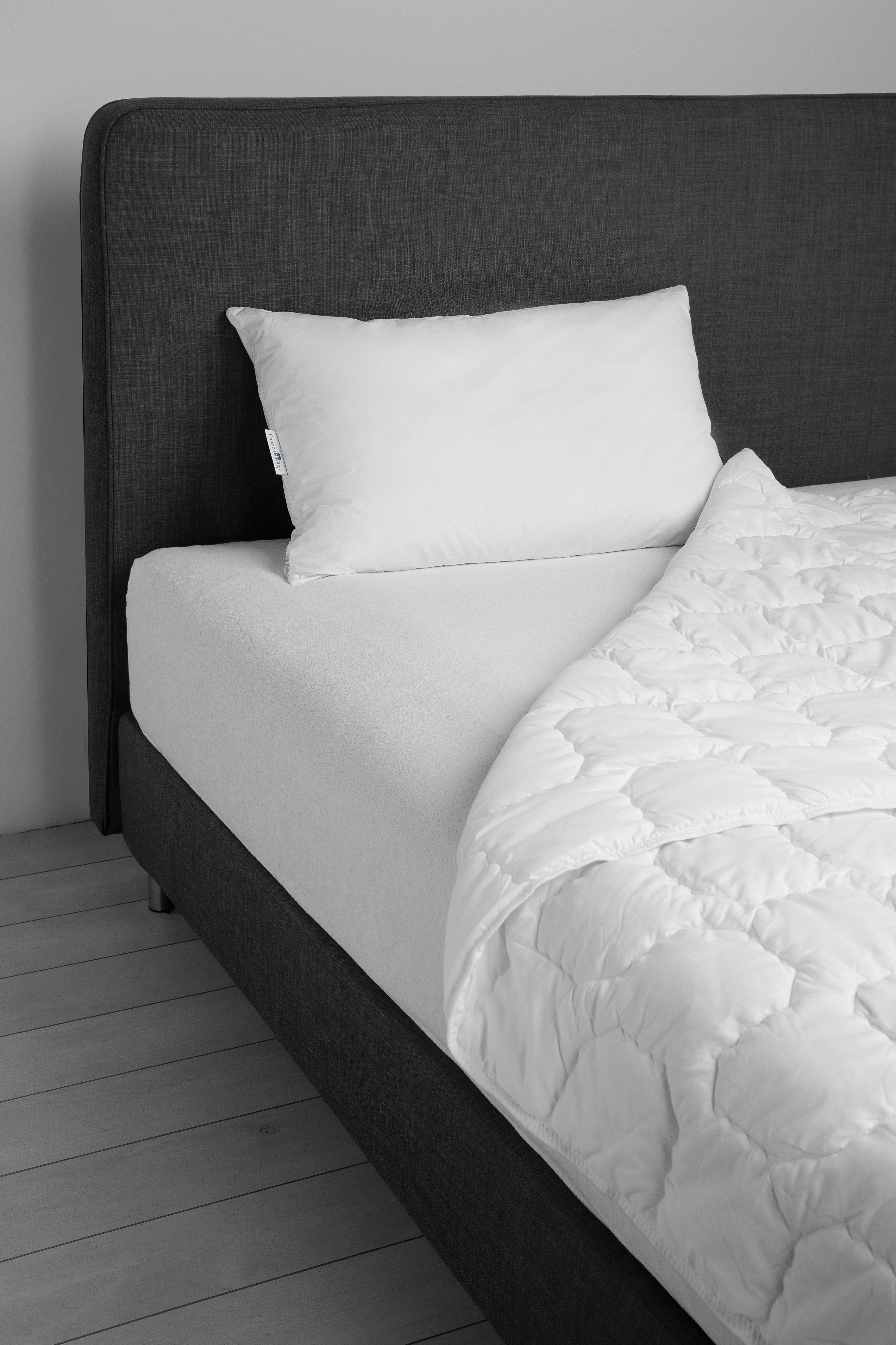 Pillow with inner core Perla Fieno