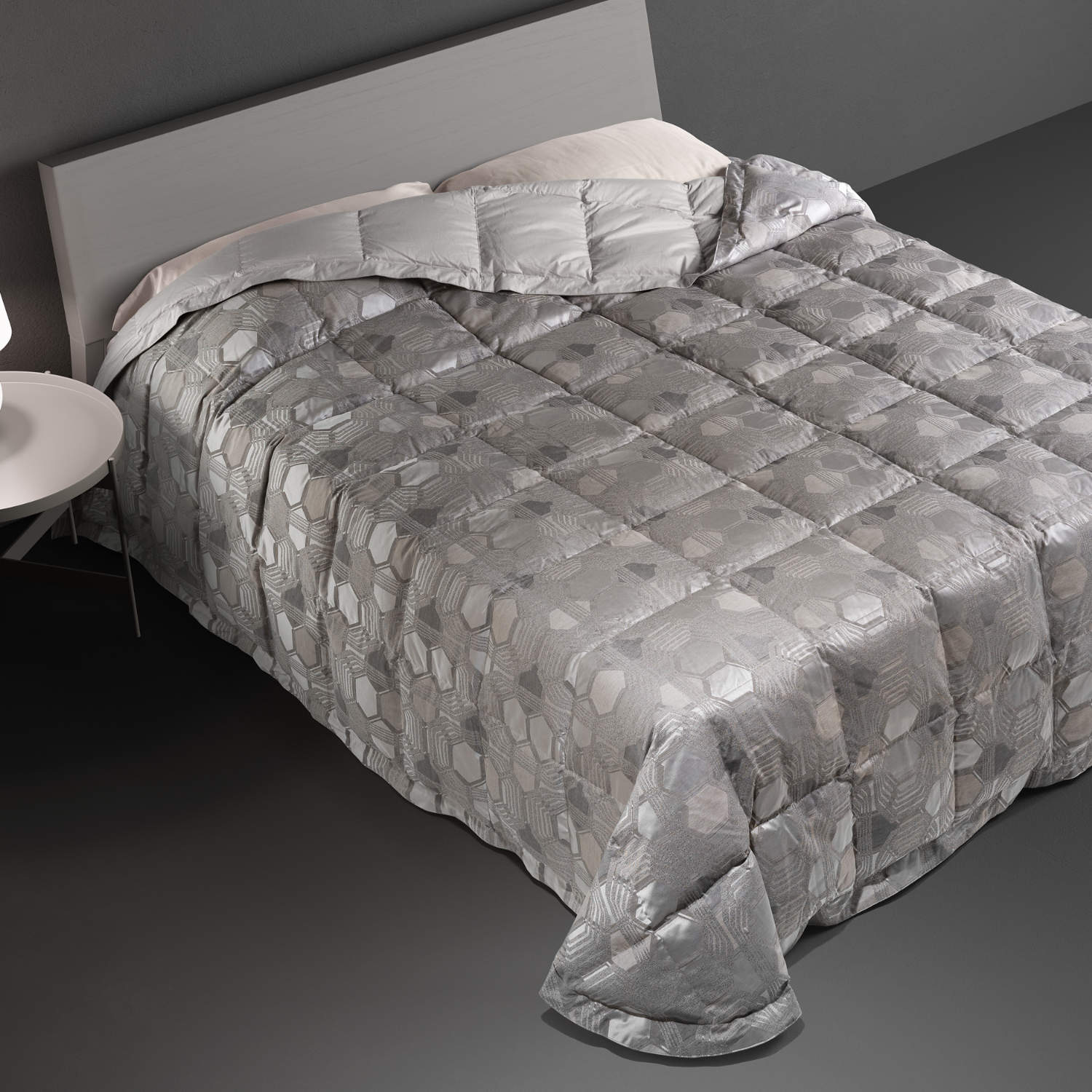 Letto con trapunta 13012a